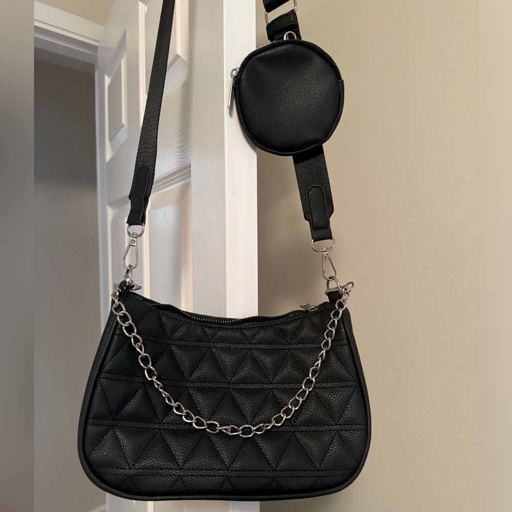 Black Crossbody Bag | 100% Leather